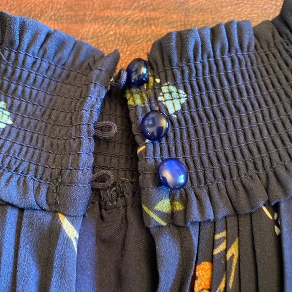 Nanette Lepore Floral Navy Pleated Dress, Size 8 - Picture 9 of 10